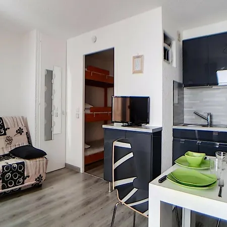 Apartment Studio Les Menuires, 1 Piece, 4 Personnes - Fr-1-344-532 Saint-Martin-de-Belleville